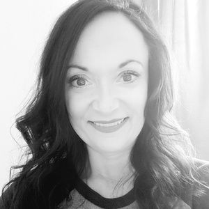 Meet your Posher, Hillary